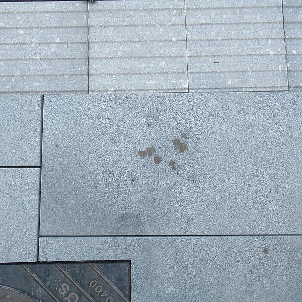 
	<h4>Mekanisk rengjøring av kjemisk søl.</h4><p>Mekanisk rengj&oslash;ring av kjemisk s&oslash;l1.</p>
	